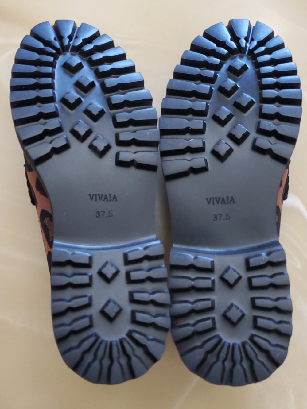 Vivaia Francesca Round-Toe Platform Chunky Heel Loafers Leopard Size 37.5 US 7 - Picture 13 of 14